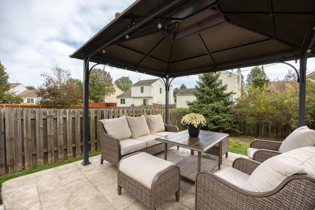 3863 Powder Ridge Road, Grove City, OH 43123