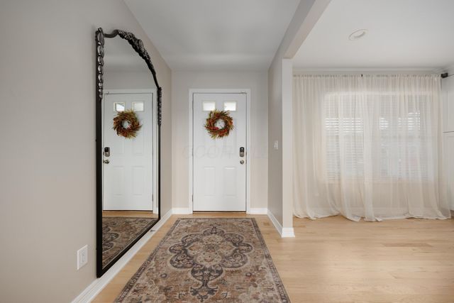 3863 Powder Ridge Road, Grove City, OH 43123