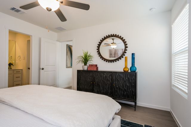 2732 Center Creek Lane, Fort Worth, TX 76108