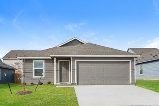 2732 Center Creek Lane, Fort Worth, TX 76108