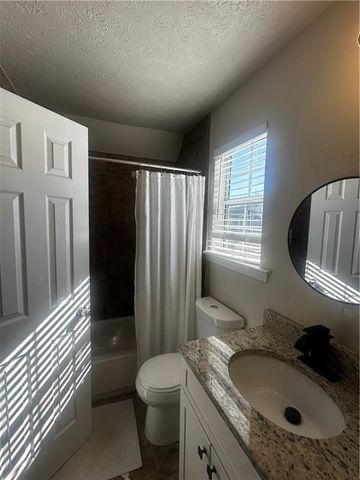 2704 Sanibel Lane SE, Smyrna, GA 30082