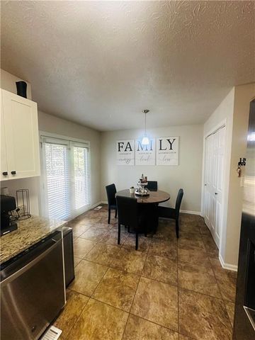 2704 Sanibel Lane SE, Smyrna, GA 30082