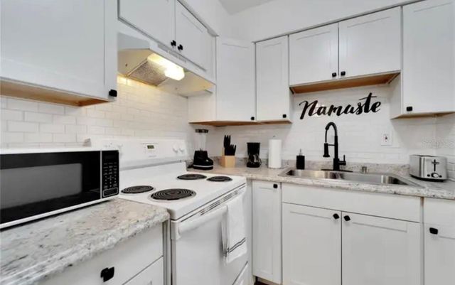 4511 - 4513 W MCELROY AVENUE, Tampa, FL 33611