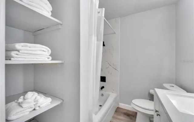 4511 - 4513 W MCELROY AVENUE, Tampa, FL 33611