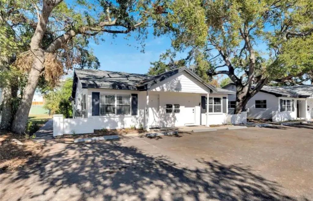 4511 - 4513 W MCELROY AVENUE, Tampa, FL 33611