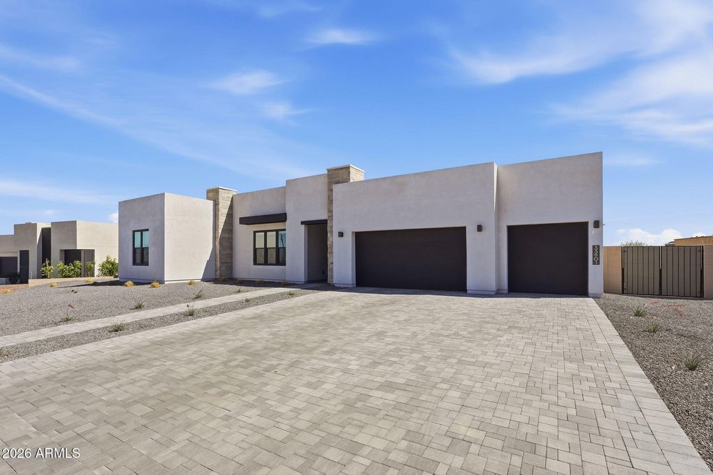 Image 1 of property listing at 33901 N BORGATA Trail, Queen Creek, AZ 85144