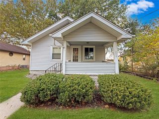 3904 5th Avenue, Des Moines, IA 50313
