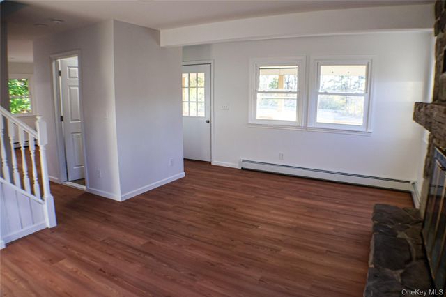 1856 Route 300, Newburgh, NY 12550