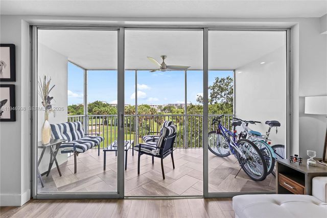 2661 S Course Dr 510, Pompano Beach, FL 33069