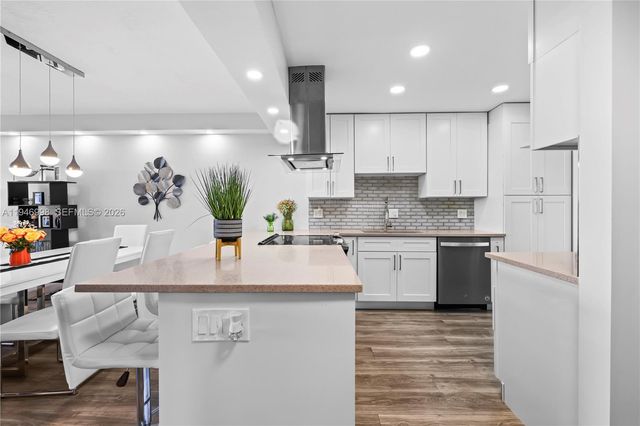 2661 S Course Dr 510, Pompano Beach, FL 33069