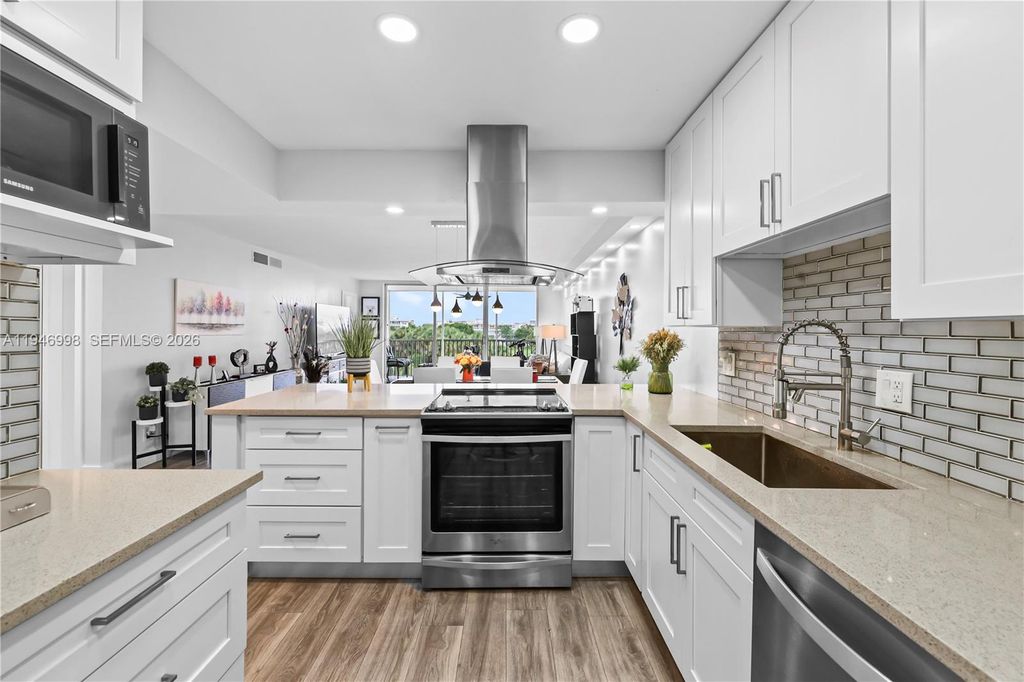 2661 S Course Dr 510, Pompano Beach, FL 33069