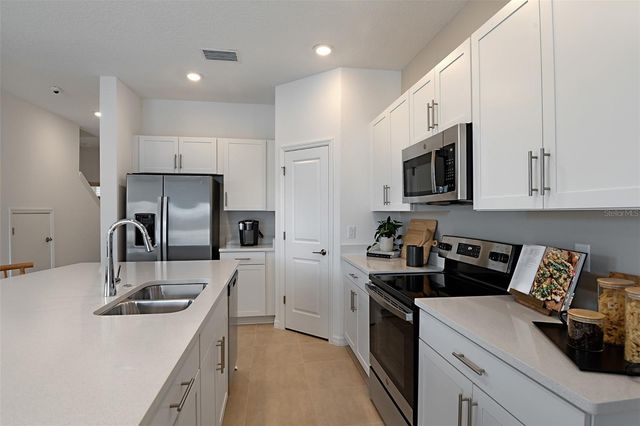 5821 BISCOTTI STREET, Nokomis, FL 34275