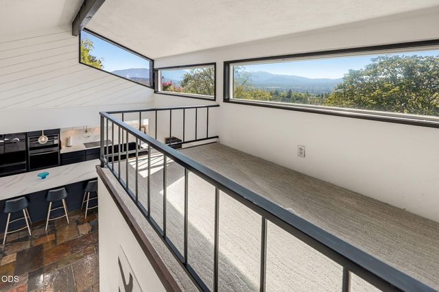 1021 NW Starlite Place, Grants Pass, OR 97526