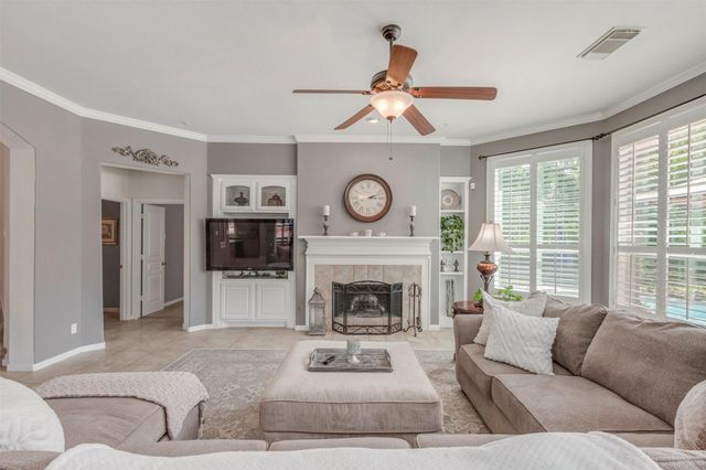 1120 Silveridge, Conroe, TX 77304