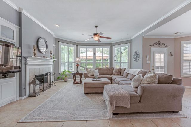 1120 Silveridge, Conroe, TX 77304