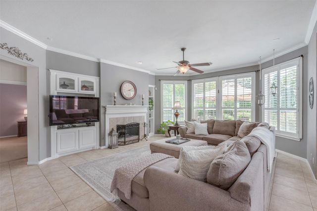 1120 Silveridge, Conroe, TX 77304