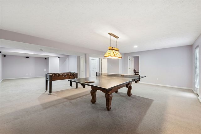 504 Azalea Ln., Bridgeville, PA 15017