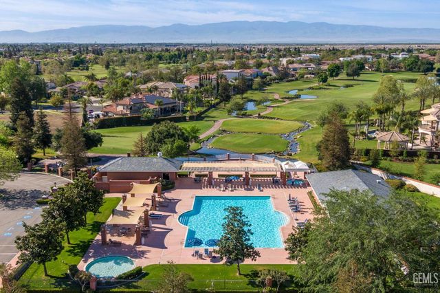 2502 Edingal Drive, Bakersfield, CA 93311