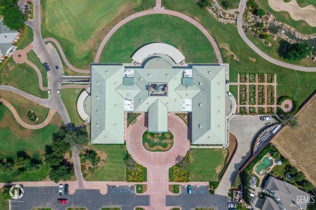 2502 Edingal Drive, Bakersfield, CA 93311