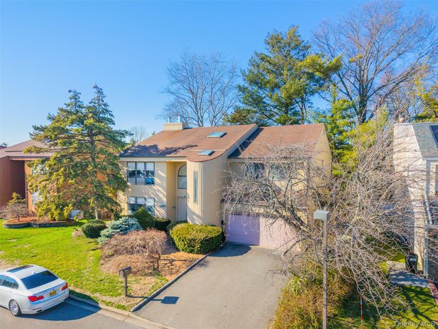17 Princeton Drive, Syosset, NY 11791