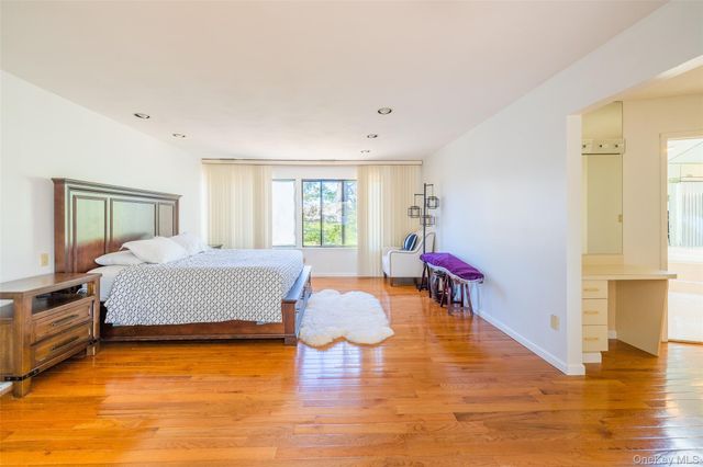 17 Princeton Drive, Syosset, NY 11791