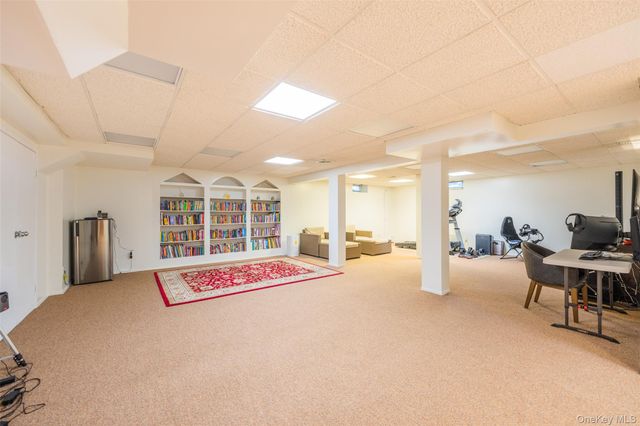 17 Princeton Drive, Syosset, NY 11791