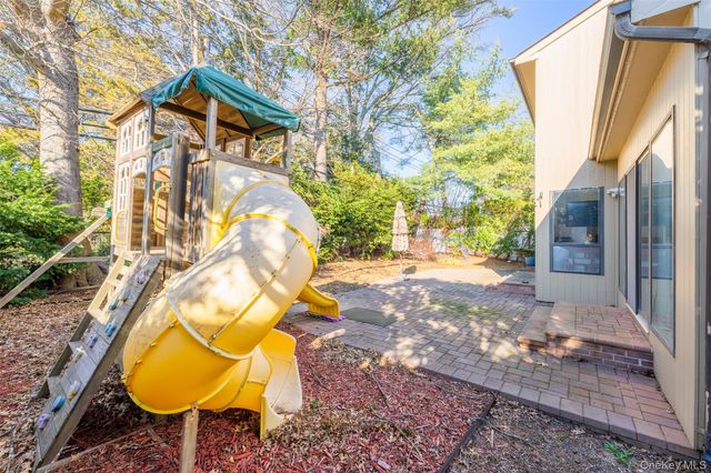 17 Princeton Drive, Syosset, NY 11791