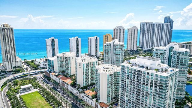 250 S Sunny Isles Blvd TH-207, Sunny Isles Beach, FL 33160