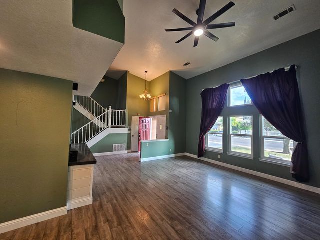 2421 Stanfield Dr, Stockton, CA 95209