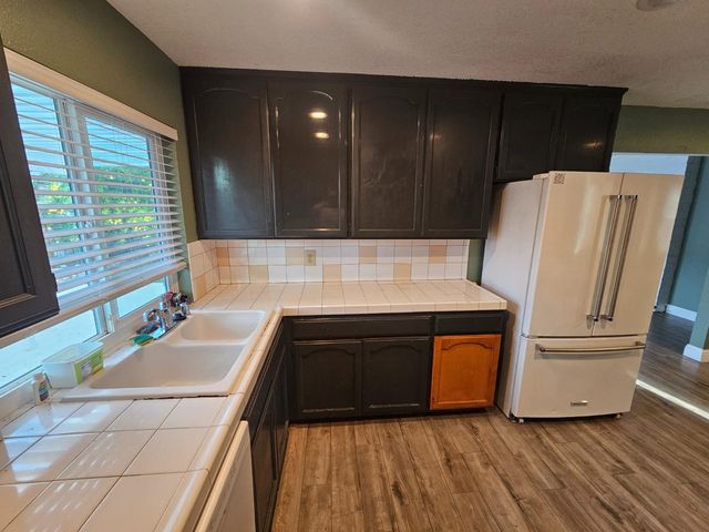 2421 Stanfield Dr, Stockton, CA 95209
