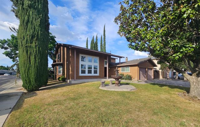 2421 Stanfield Dr, Stockton, CA 95209