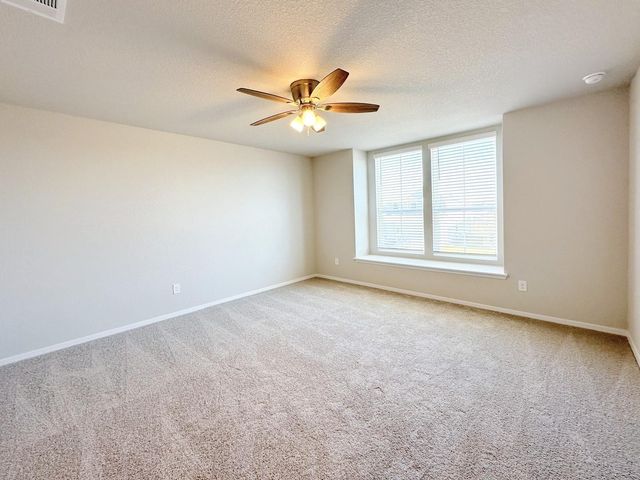 163 Haywood MNR, Maxwell, TX 78656