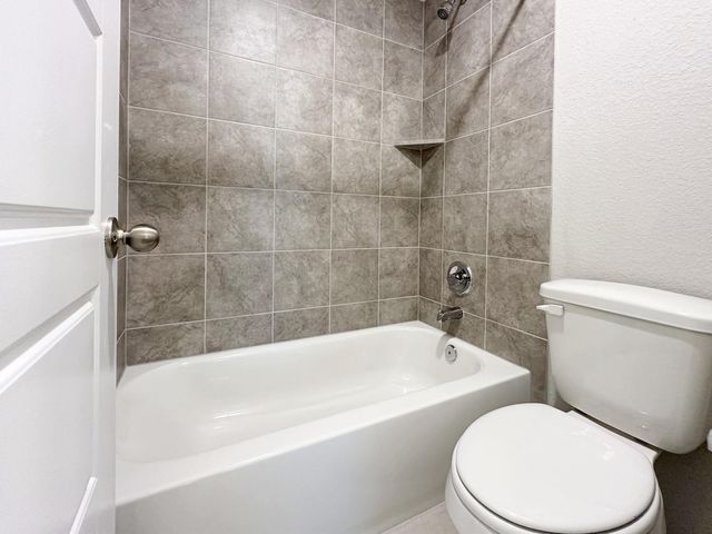 163 Haywood MNR, Maxwell, TX 78656