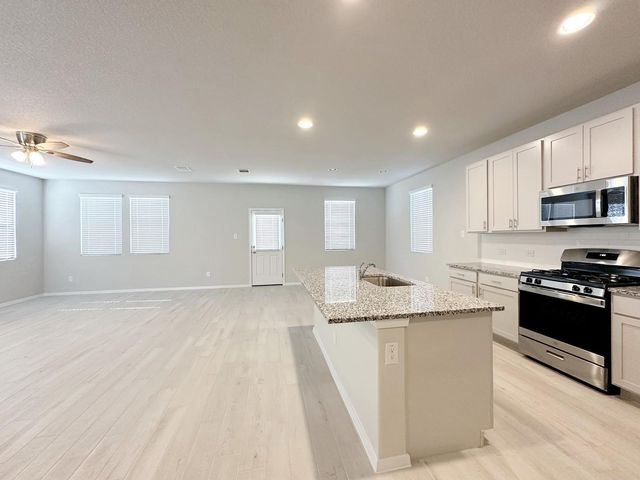163 Haywood MNR, Maxwell, TX 78656