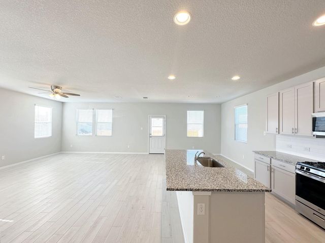 163 Haywood MNR, Maxwell, TX 78656