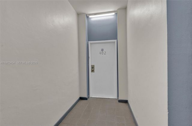 7400 W 20th Ave 402, Hialeah, FL 33016