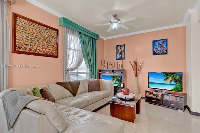 7400 W 20th Ave 402, Hialeah, FL 33016