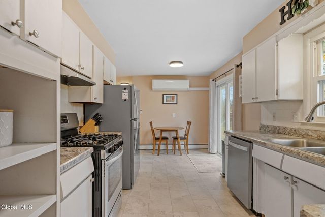 51 Mordella Road, Colonie, NY 12205