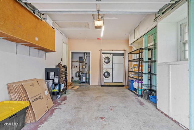 51 Mordella Road, Colonie, NY 12205