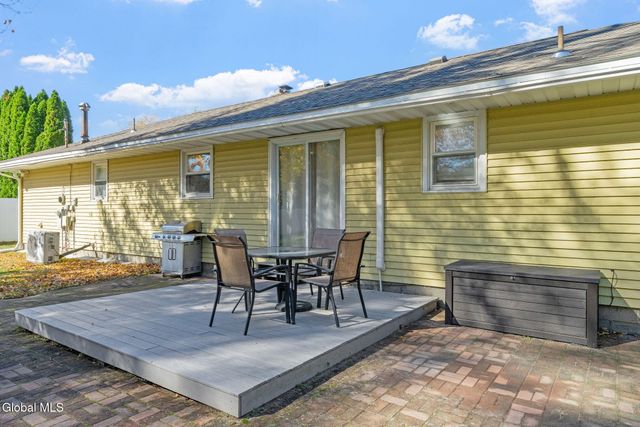 51 Mordella Road, Colonie, NY 12205