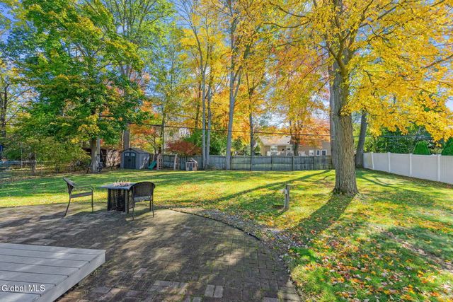 51 Mordella Road, Colonie, NY 12205