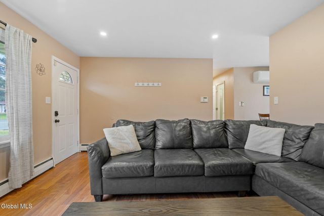 51 Mordella Road, Colonie, NY 12205