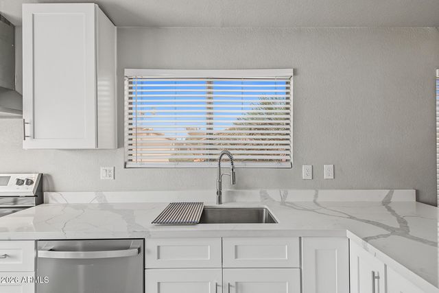 21831 N 33RD Drive, Phoenix, AZ 85027