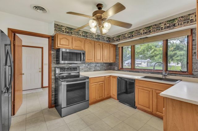 226 Hansberger Avenue, Baltimore, OH 43105