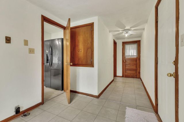 226 Hansberger Avenue, Baltimore, OH 43105