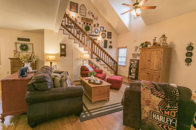 3748 Ginseng Way, Sevierville, TN 37862