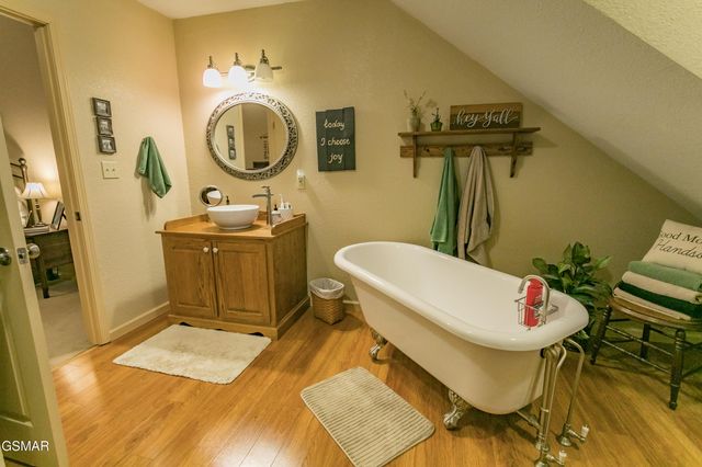 3748 Ginseng Way, Sevierville, TN 37862