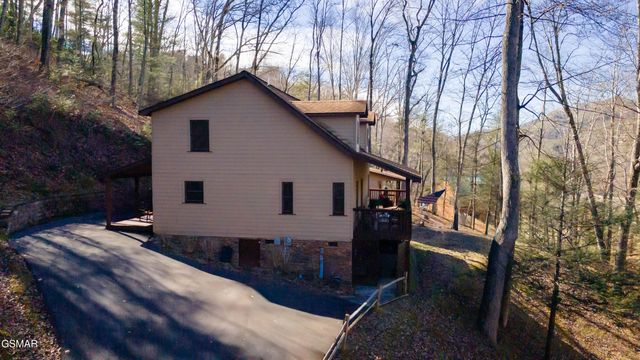 3748 Ginseng Way, Sevierville, TN 37862