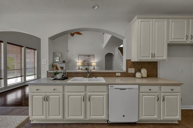 12803 Friar Village Drive, Tomball, TX 77377