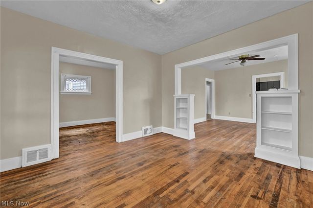 9612 Lamontier Avenue, Cleveland, OH 44104